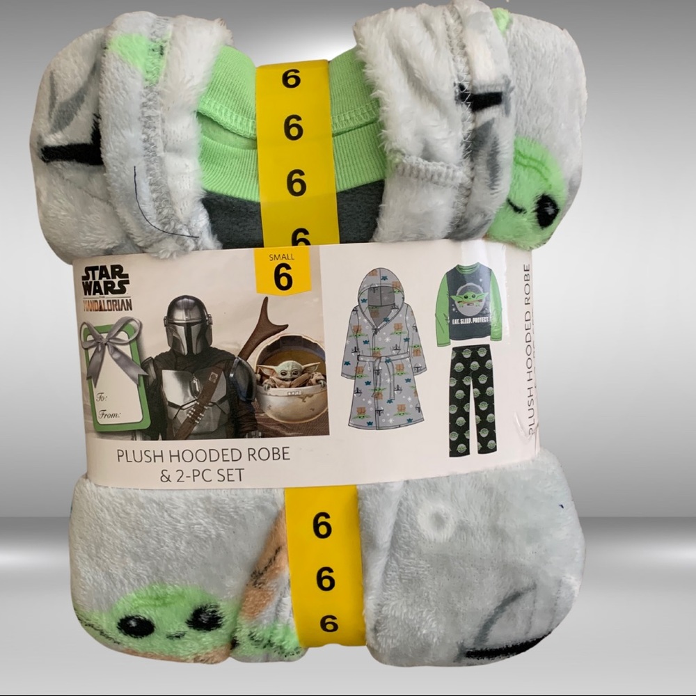 Boy's Plush Hooded Robe & 2 Piece Pajama Set (Mandalorian, 6)
